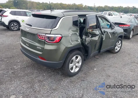 2021 Jeep Compass Latitude 4X4 from USA, damaged, VIN 3C4NJDBB4MT557883